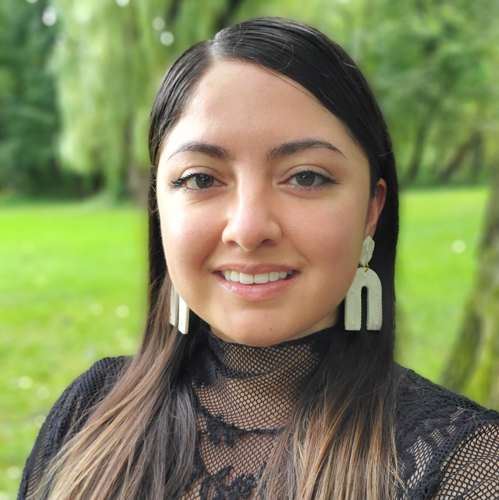 Meet your Posher, Mitsy